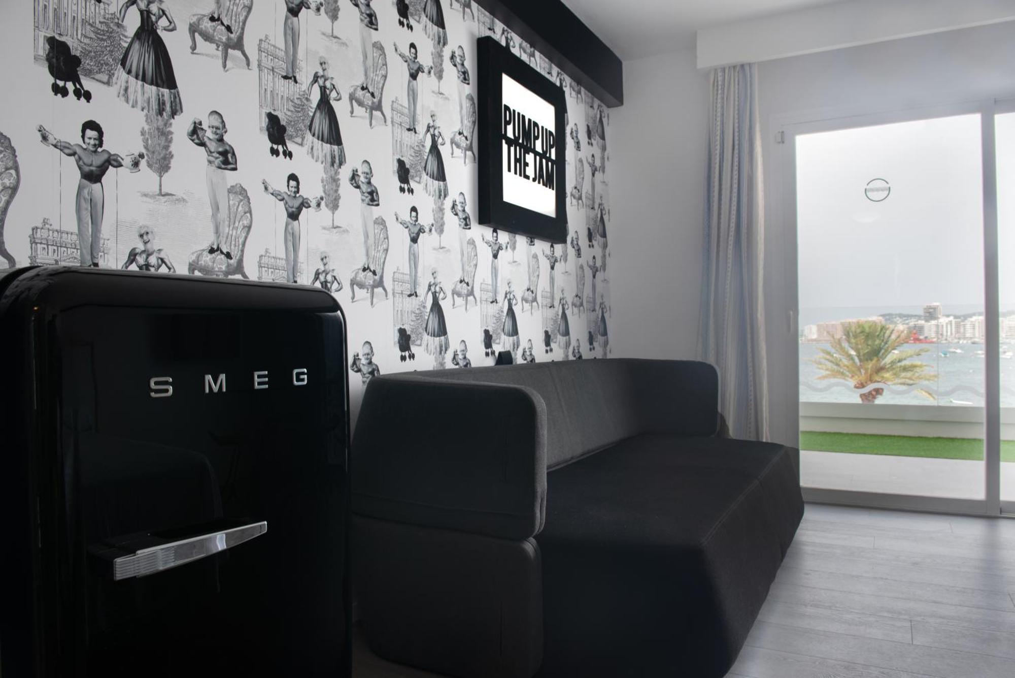 Apartamentos La Kiki Sant Antoni de Portmany Extérieur photo